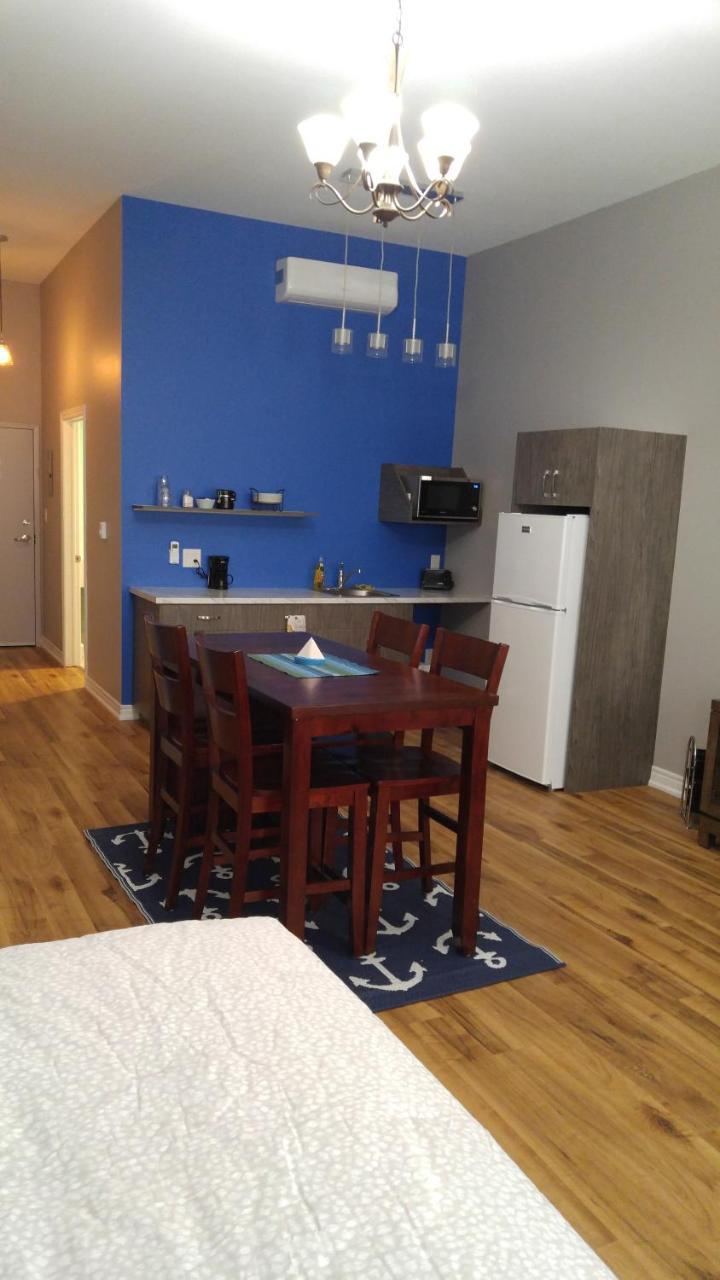 Canalside Restaurant, Inn & Kitchen Store Port Colborne Exterior foto